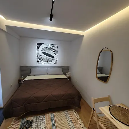 Floating Bed Apartament Tirana